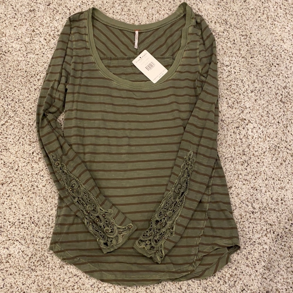 NWT Free People Crochet Detailed Sleeve Top - Medium